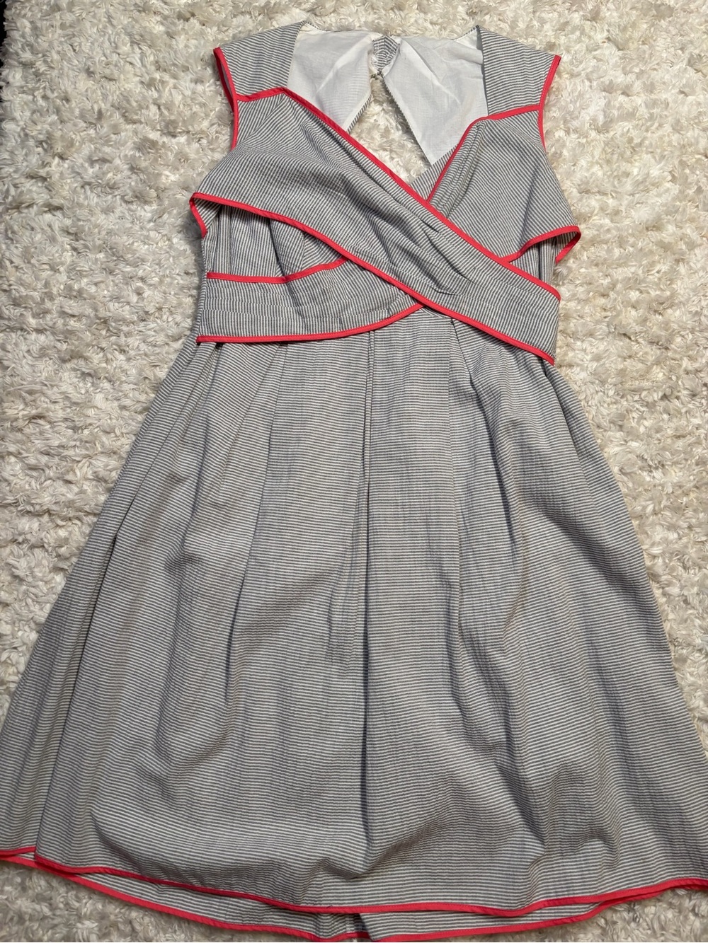 Jessica Simpson Gray Dress with Coral Trim